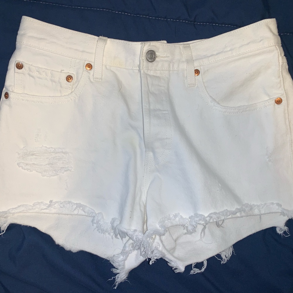 Levi’s White Denim Shorts